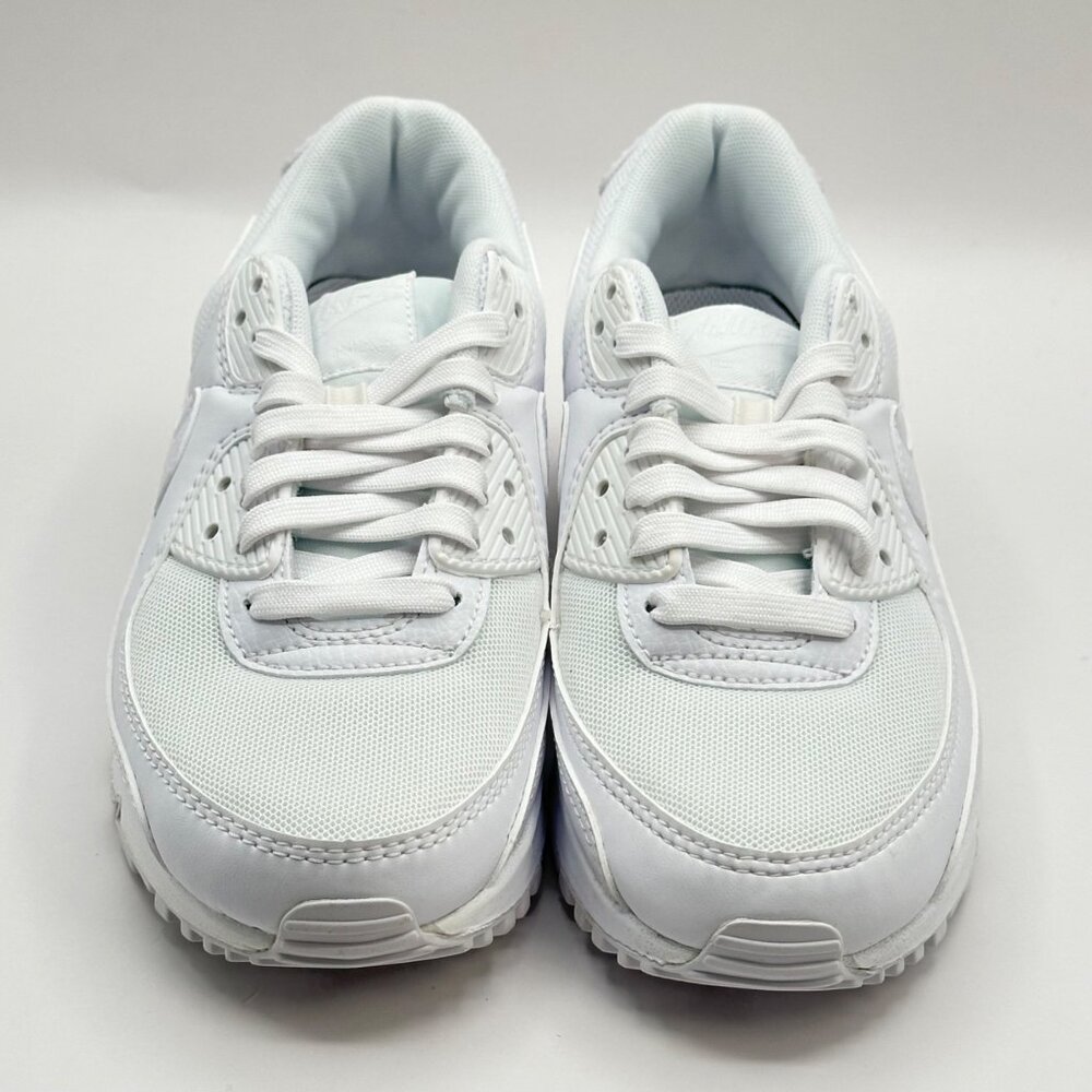 Women's Nike Air Max 90 Running Shoes Sz 6 Triple White DH8010-100 NEW - Picture 2 of 10